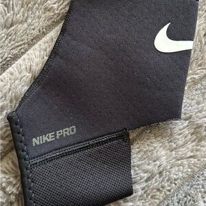 Nike Pro Black Ankle Sleeve Support Sz M